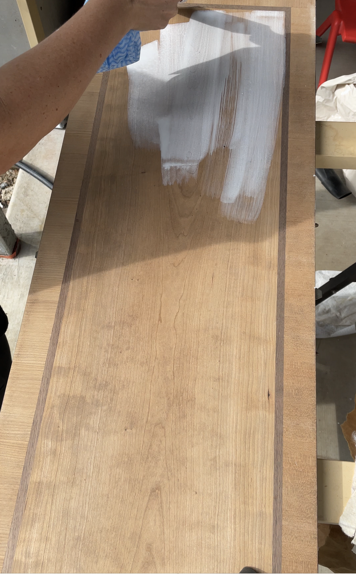 Whitewashing table