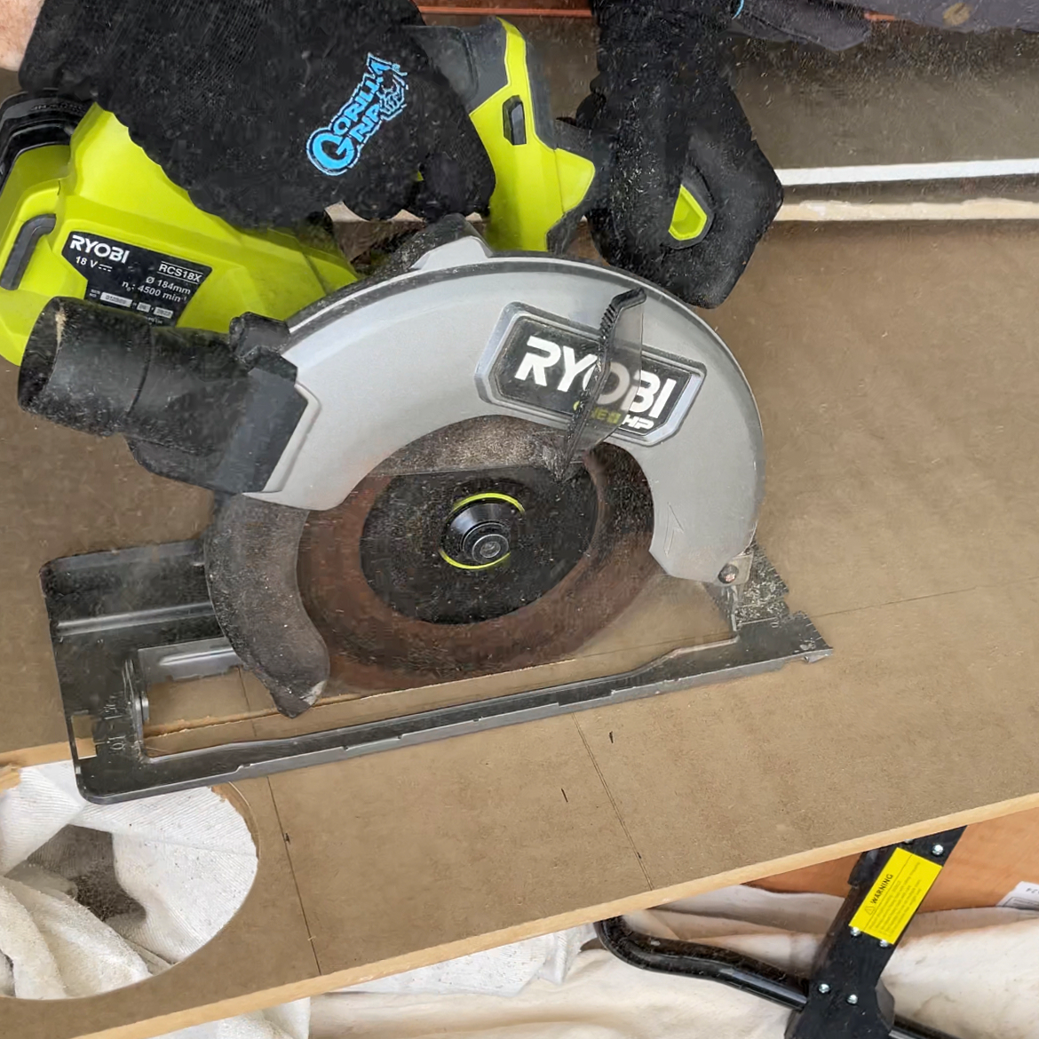 cut plywood ryobi<br />
